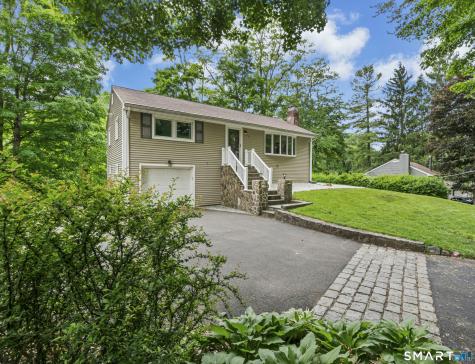 12 Rainbow Drive Ridgefield CT 06877