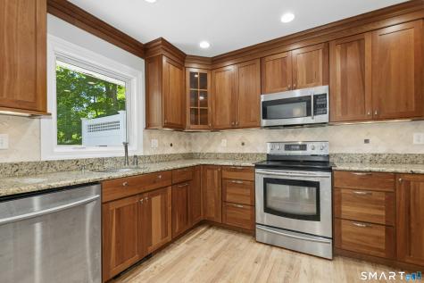12 Rainbow Drive Ridgefield CT 06877