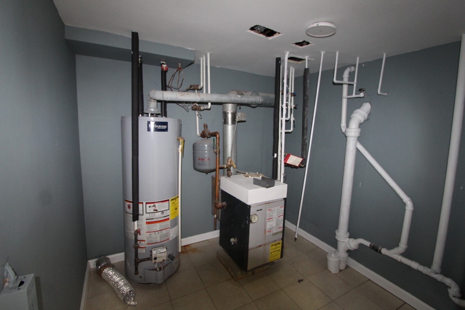 13 Patton Road Bloomfield CT 06002