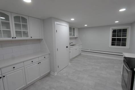 13 Patton Road Bloomfield CT 06002