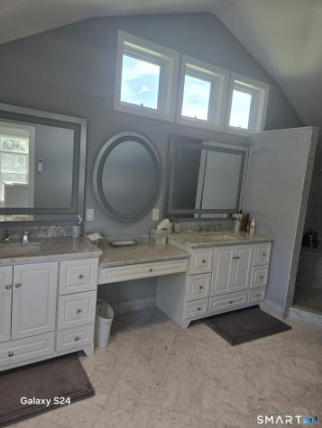 24 Indian Drive Clinton CT 06413
