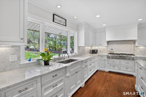 170 Driftwood Lane Trumbull CT 06611
