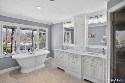 170 Driftwood Lane Trumbull CT 06611