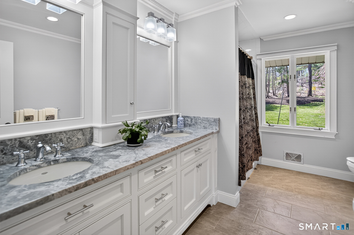 170 Driftwood Lane Trumbull CT 06611