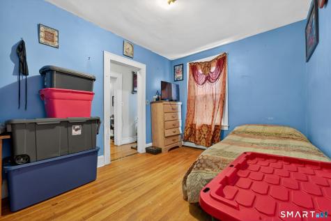 4 Robbins Court Norwich CT 06360