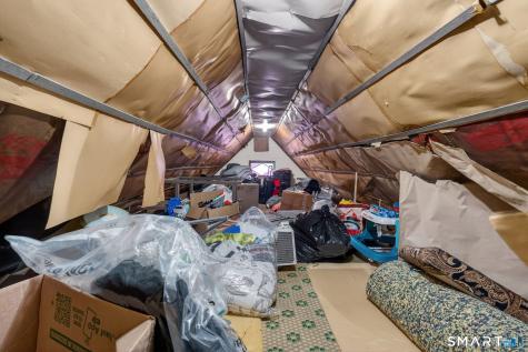 4 Robbins Court Norwich CT 06360