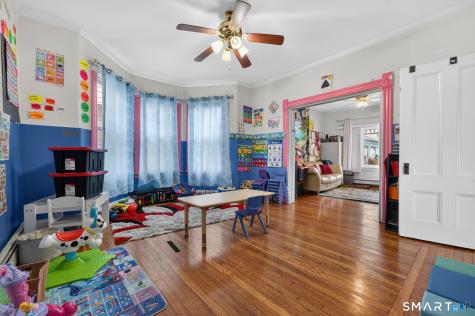 4 Robbins Court Norwich CT 06360