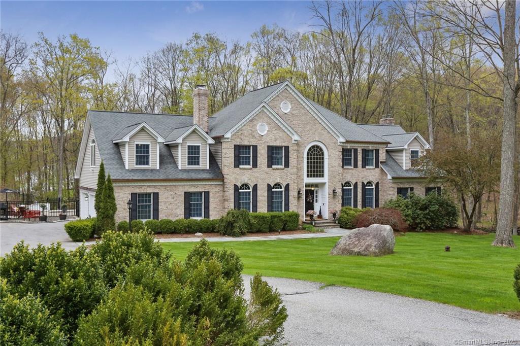 6 Amber Drive New Fairfield CT 06812