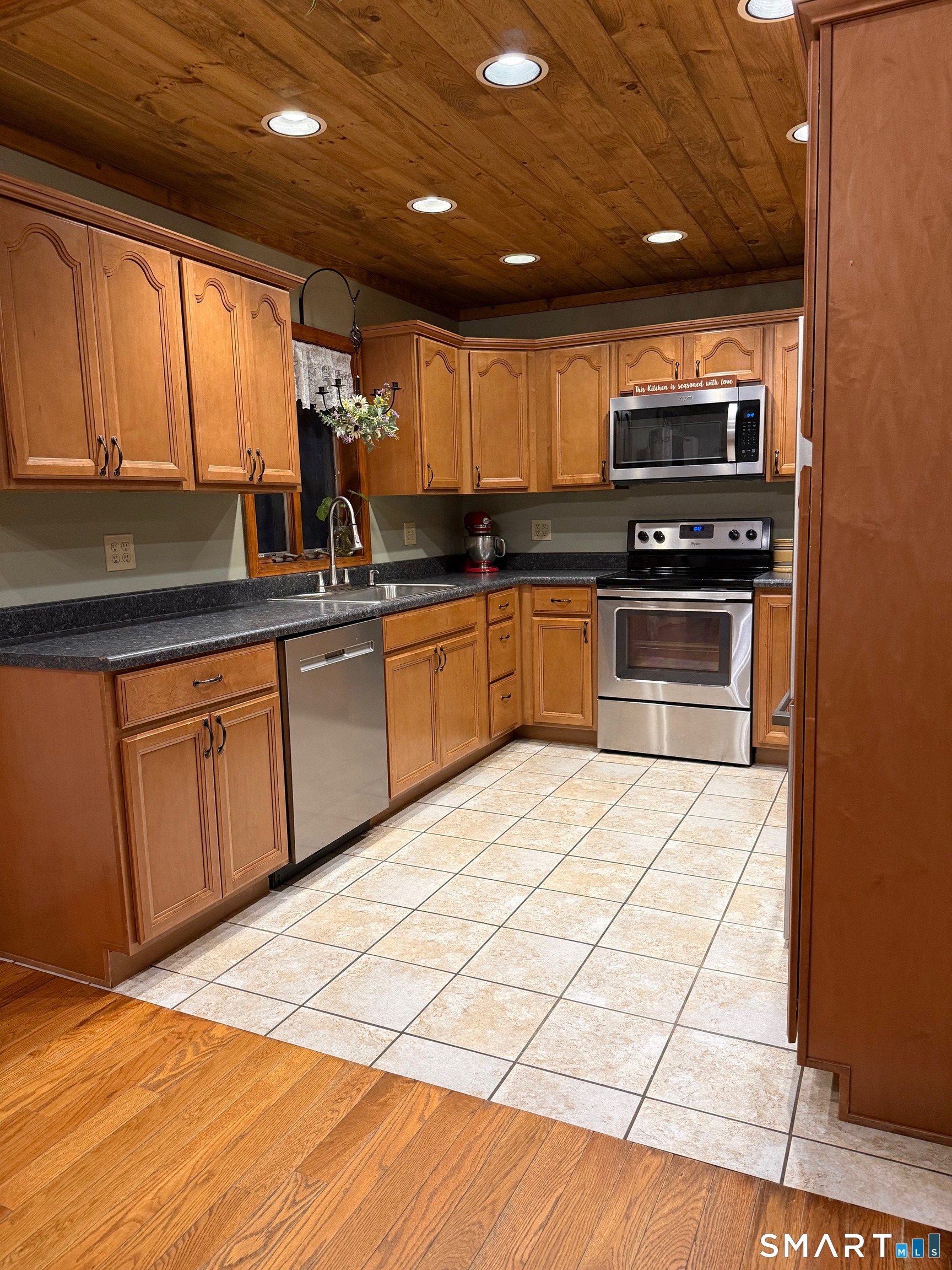 419 Lathrop Road Plainfield CT 06374