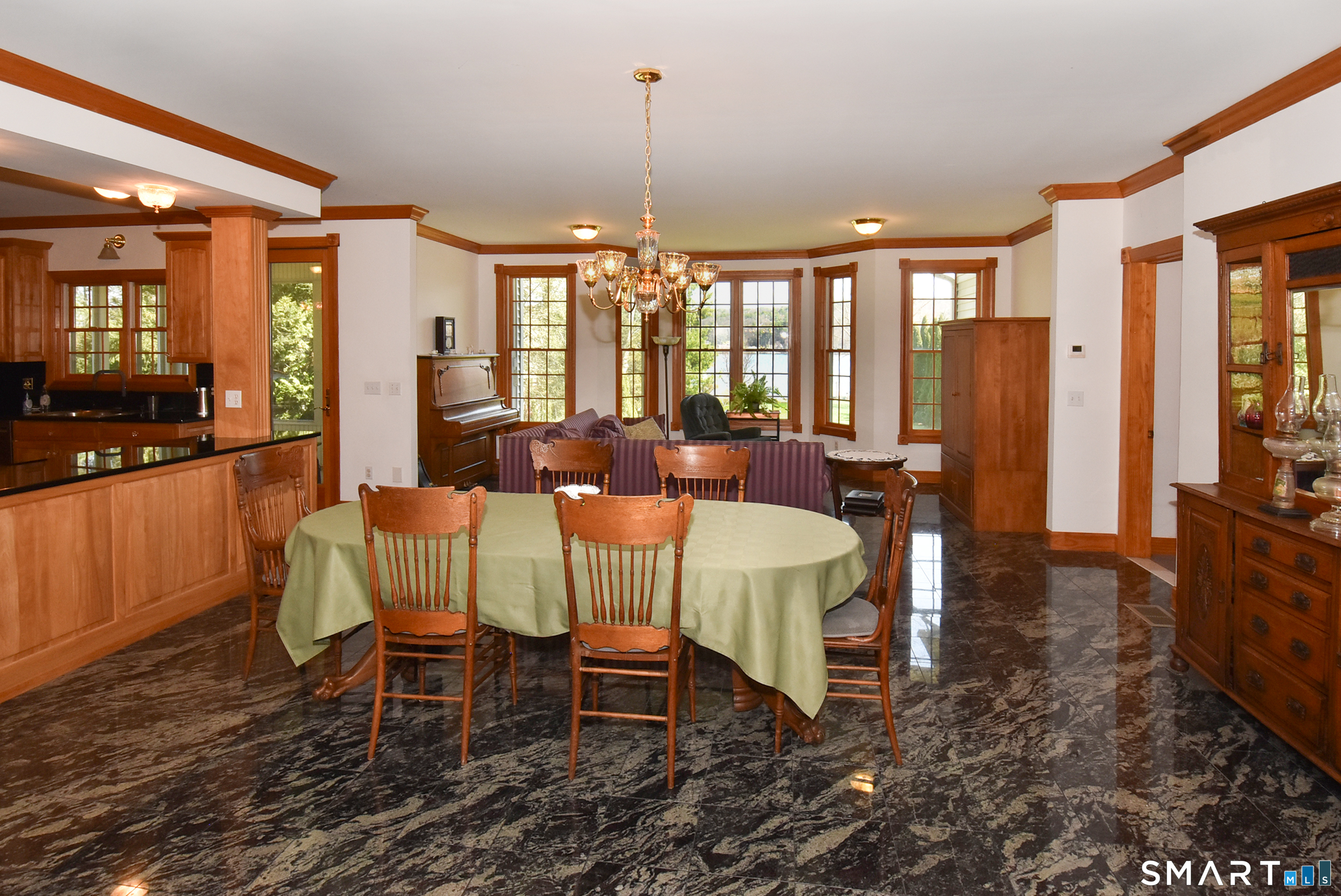 5 Crystal Ball Court Ellington CT 06029