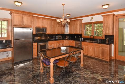5 Crystal Ball Court Ellington CT 06029
