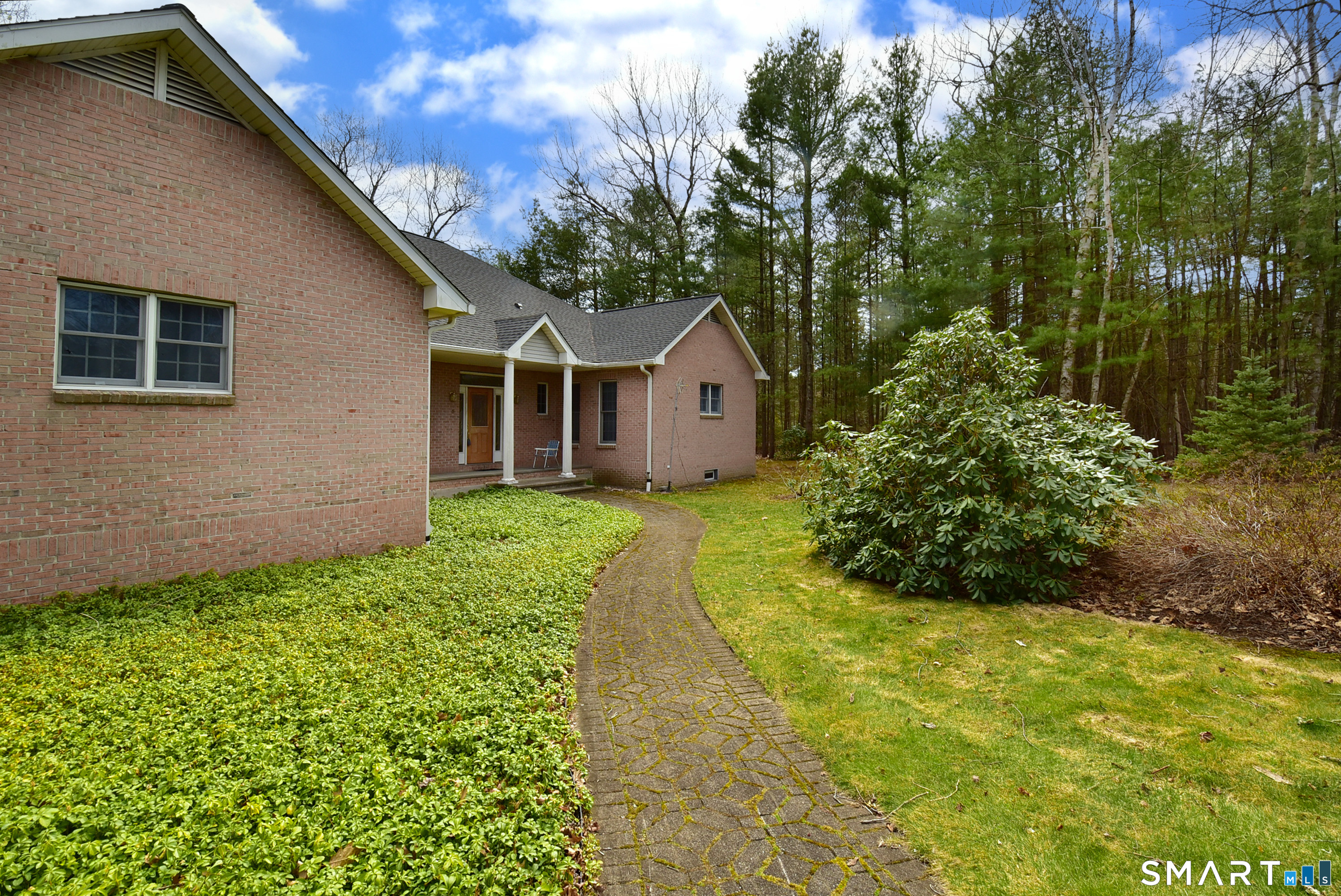 5 Crystal Ball Court Ellington CT 06029