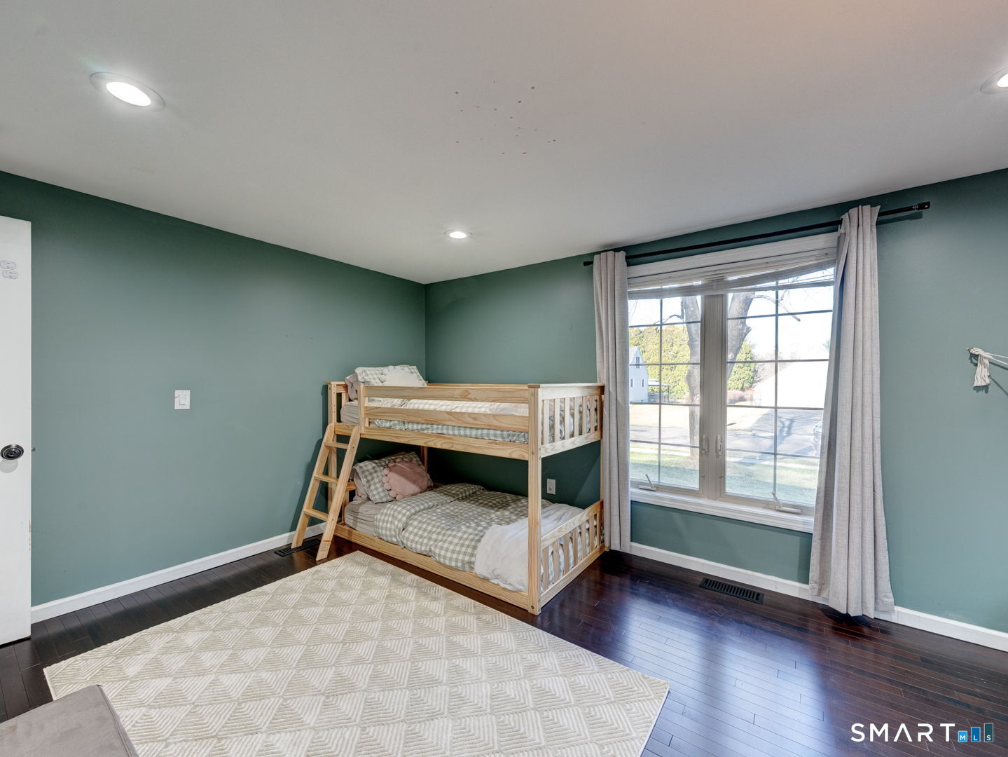 23 Kennedy Drive Enfield CT 06082
