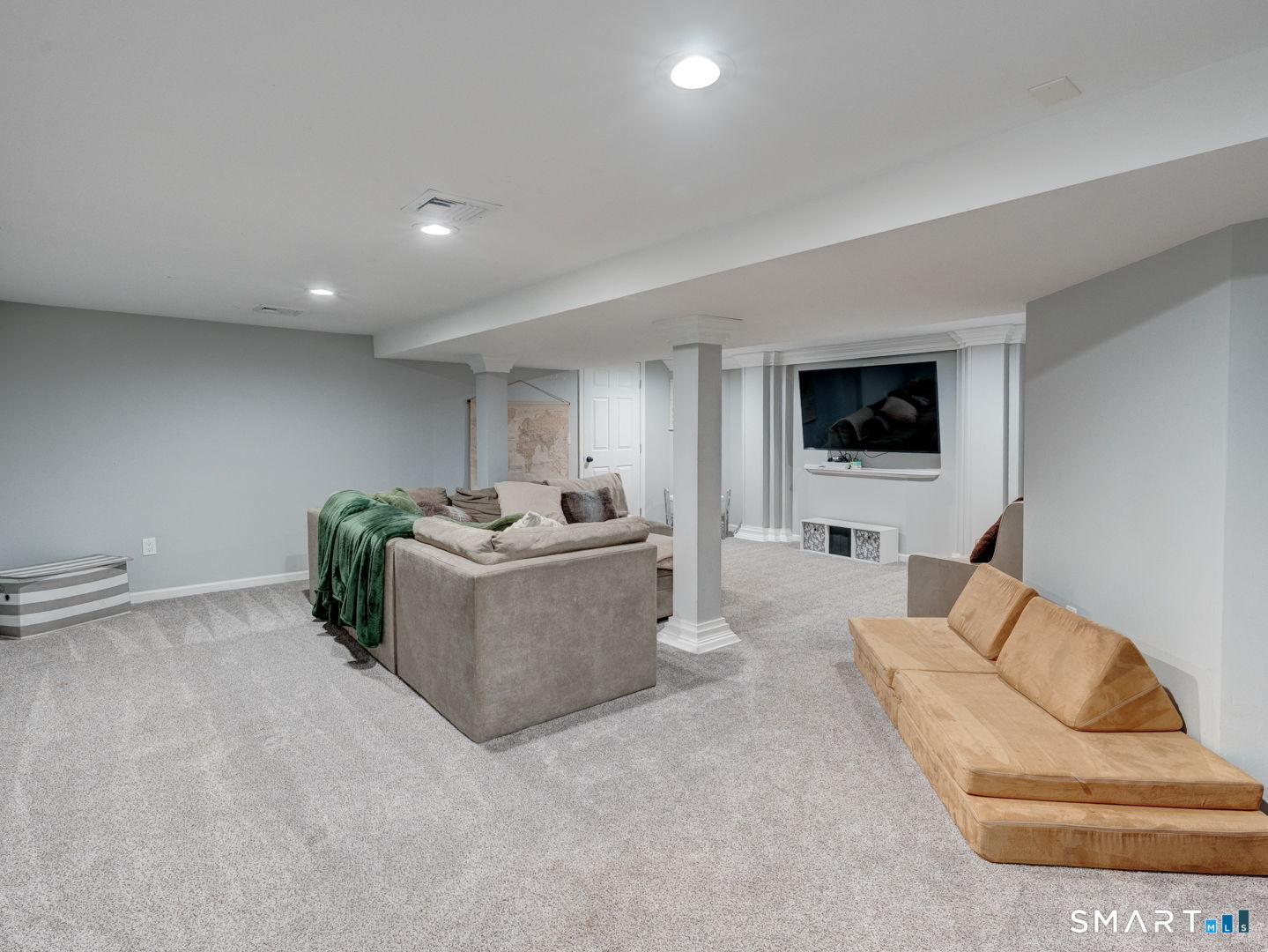23 Kennedy Drive Enfield CT 06082