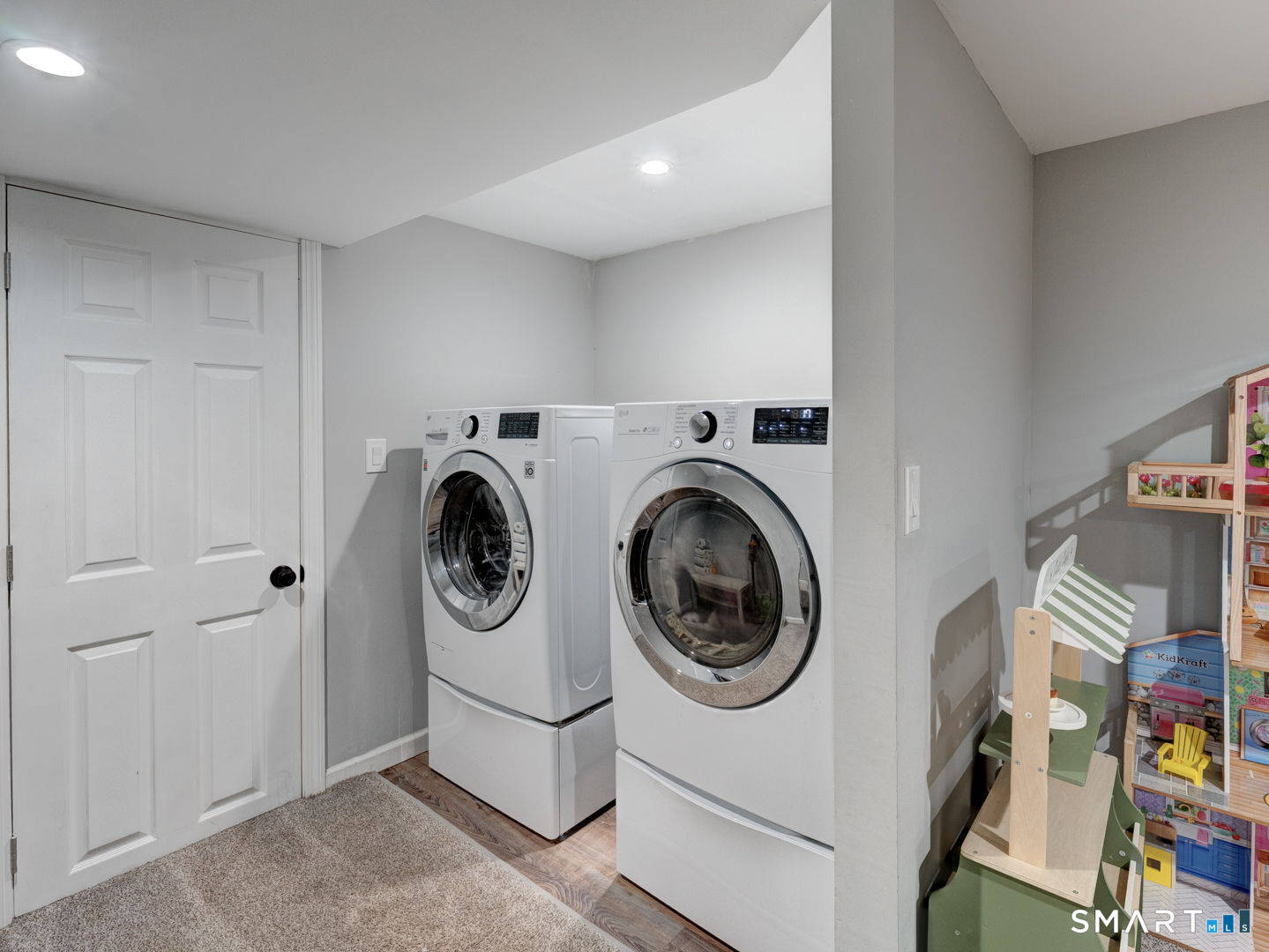 23 Kennedy Drive Enfield CT 06082