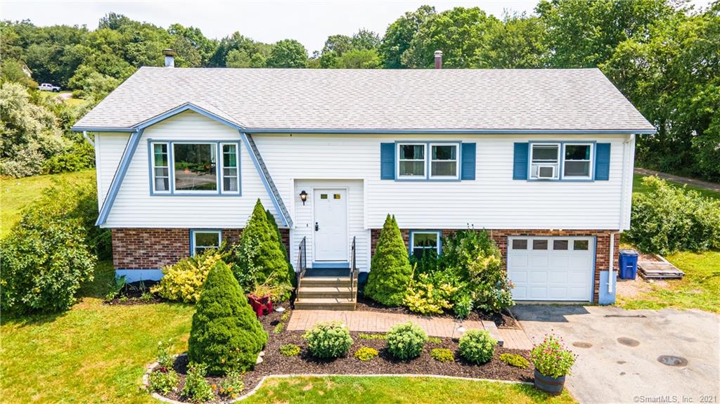 49 Deer Ridge Road Stonington CT 06378