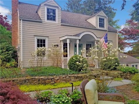 2 Summitt Road Newtown CT 06470