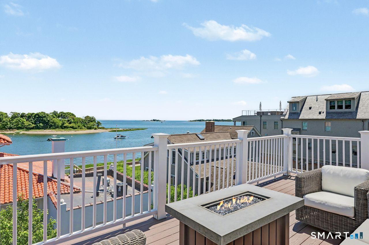Norwalk CT, 4 Harbor View Avenue