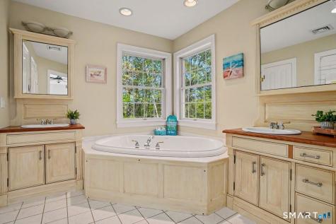 3 Josephs Lane Brookfield CT 06804