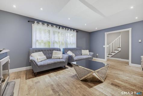 18 Vale Road Brookfield CT 06804