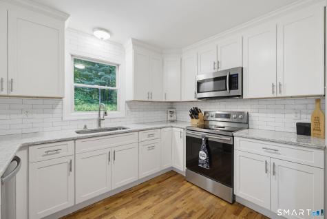 18 Vale Road Brookfield CT 06804