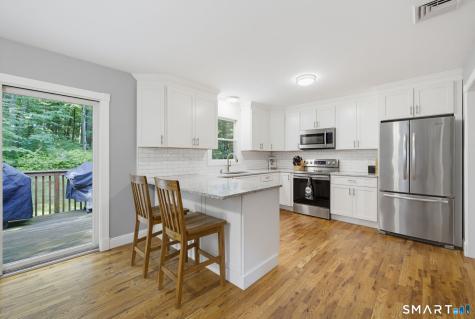 18 Vale Road Brookfield CT 06804