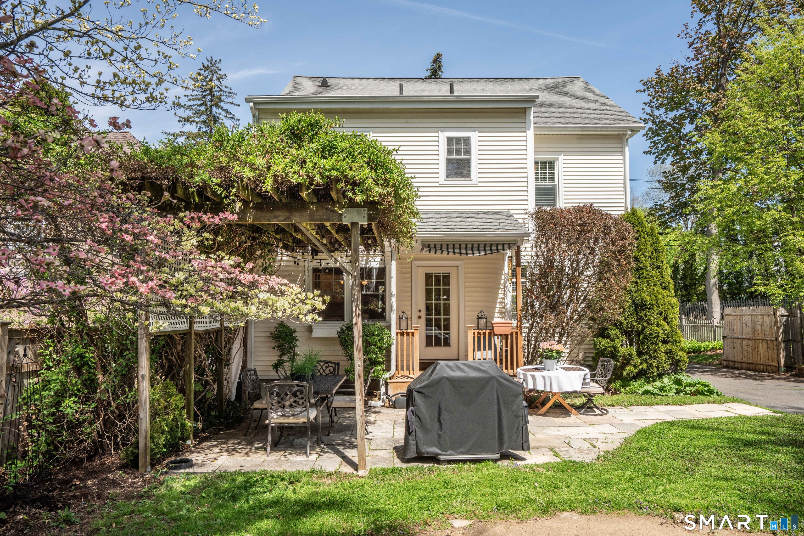 469 Fern Street West Hartford CT 06107