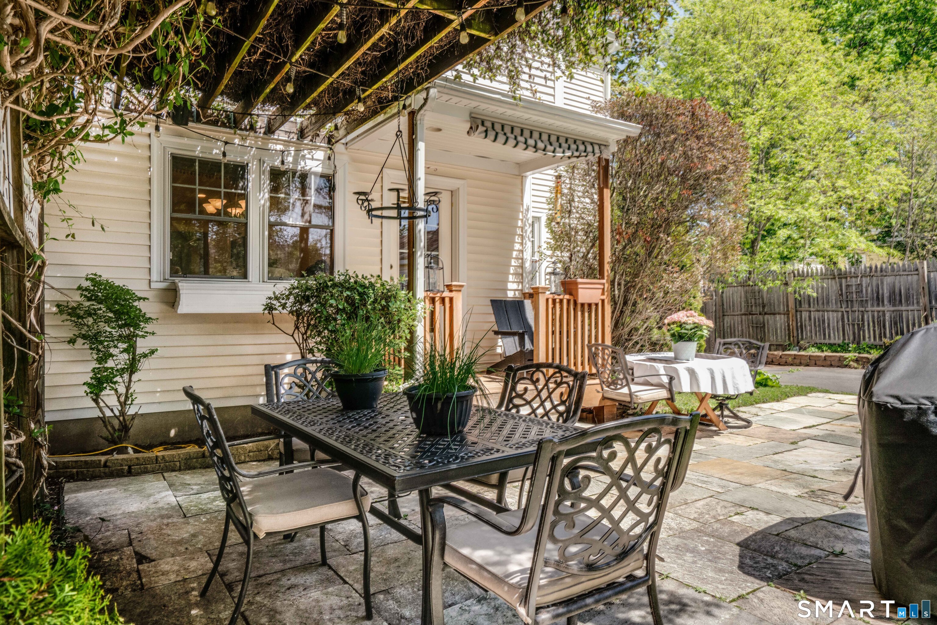 469 Fern Street West Hartford CT 06107