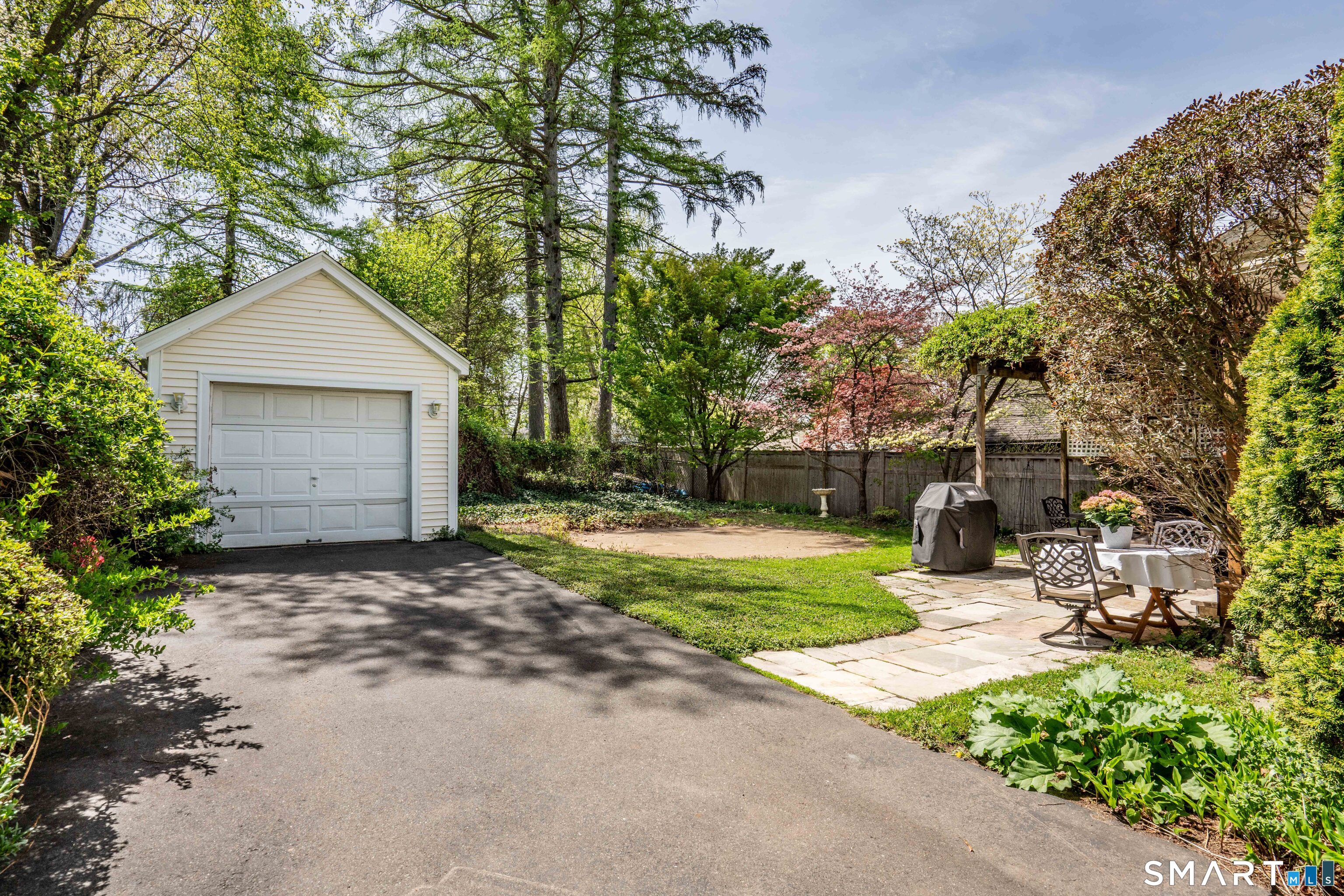 469 Fern Street West Hartford CT 06107
