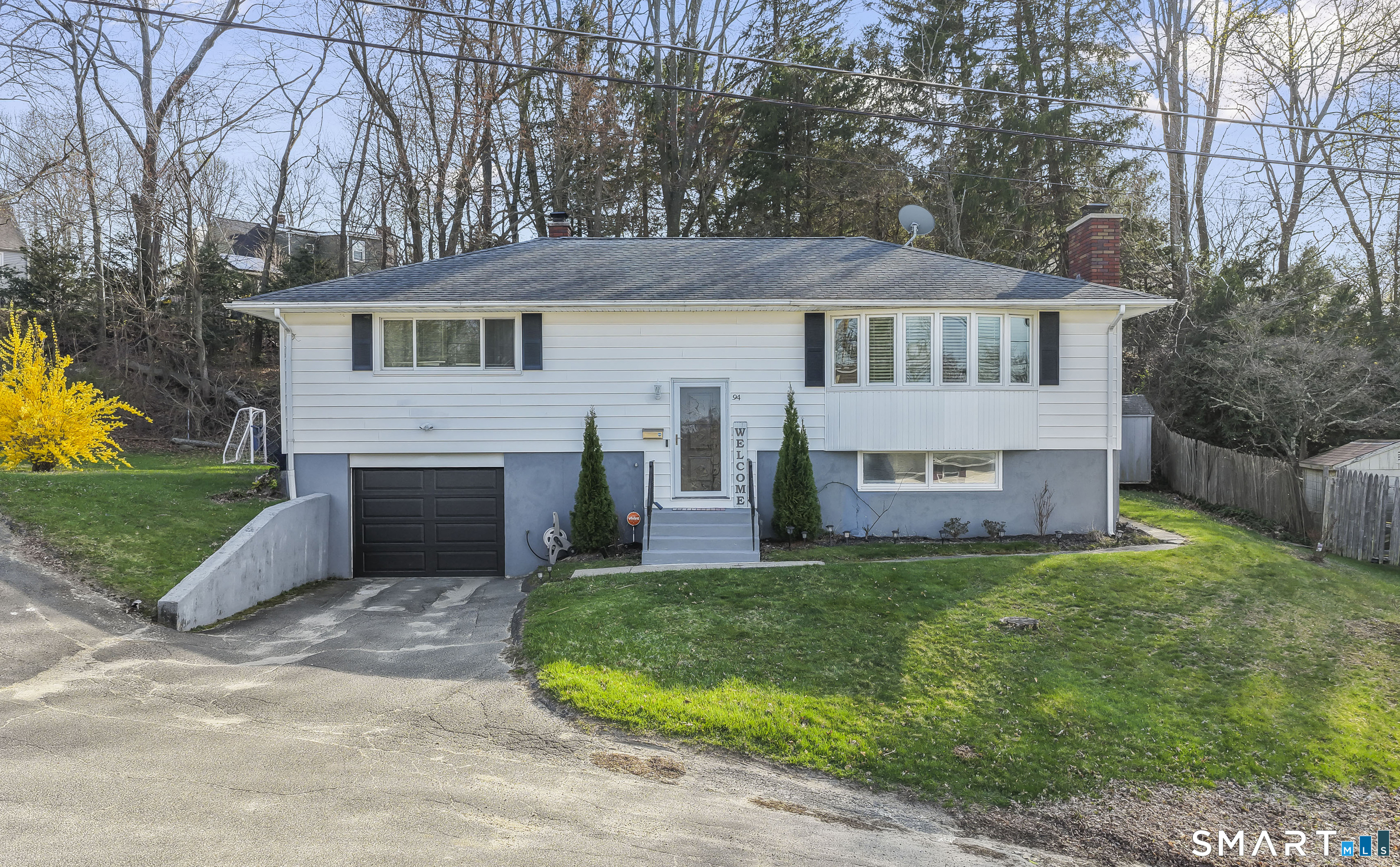 94 Cottage Grove Lane Waterbury CT 06706