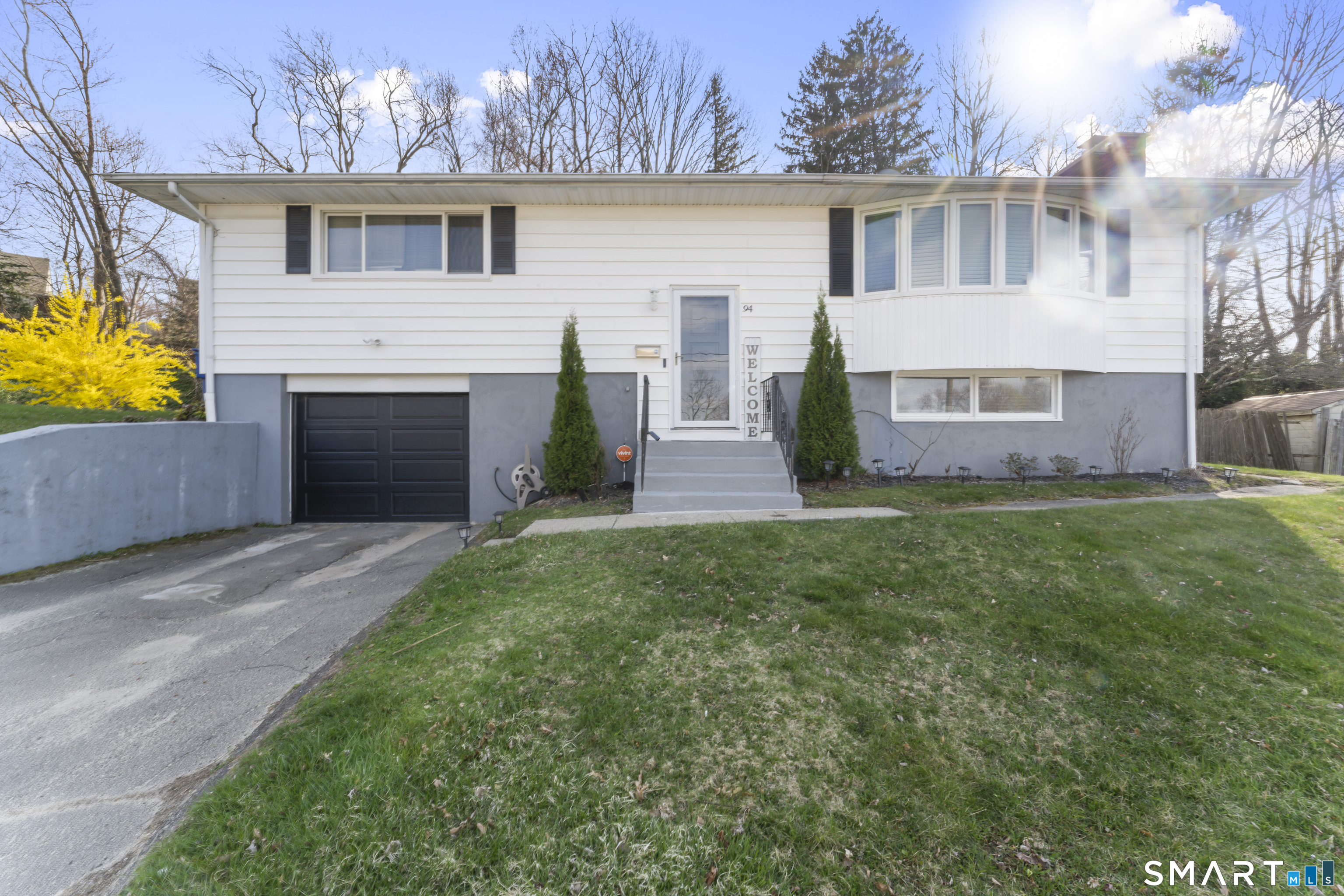 94 Cottage Grove Lane Waterbury CT 06706