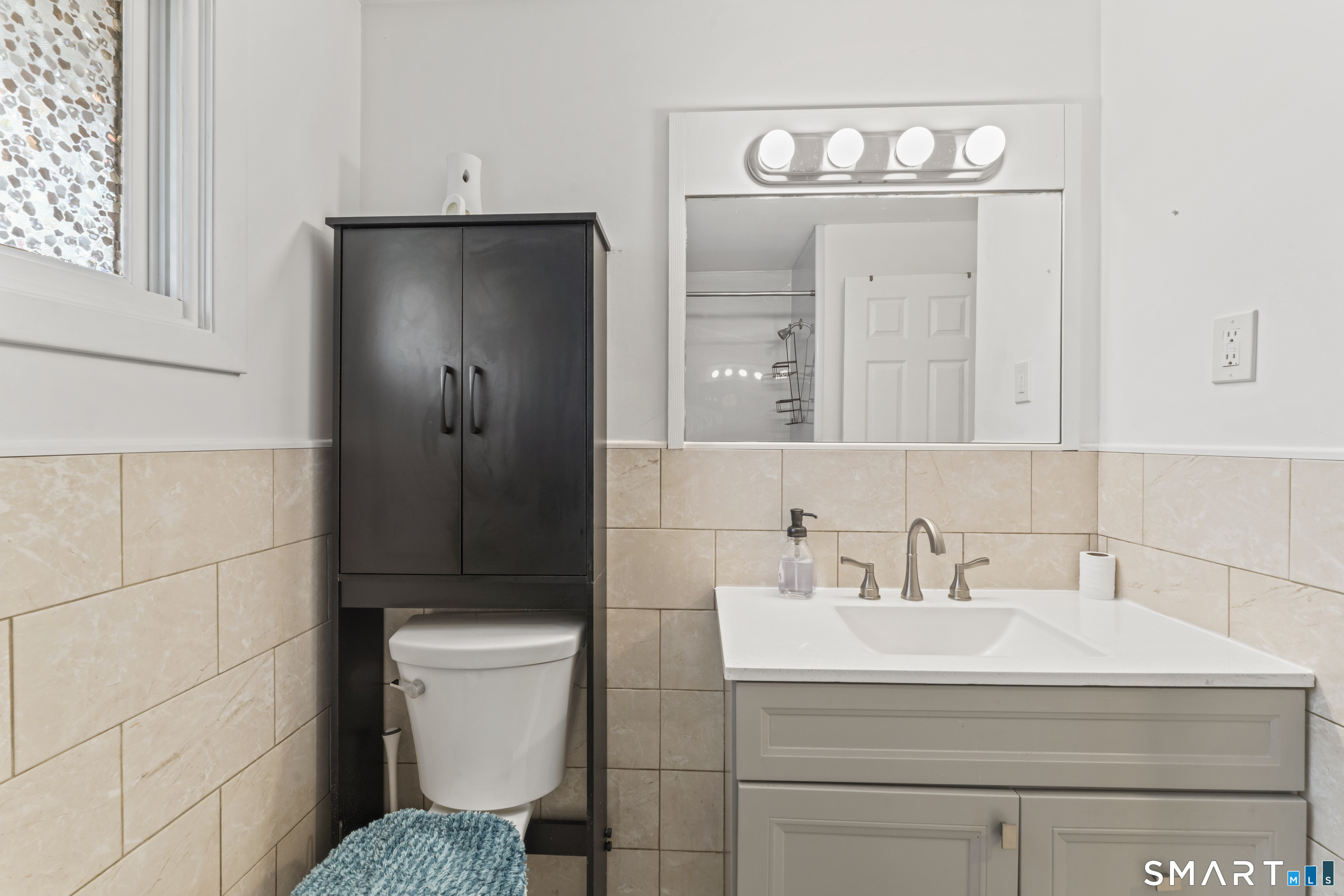 94 Cottage Grove Lane Waterbury CT 06706