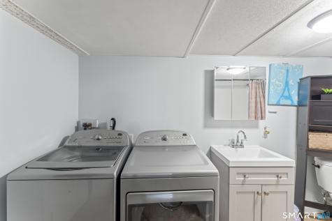 94 Cottage Grove Lane Waterbury CT 06706