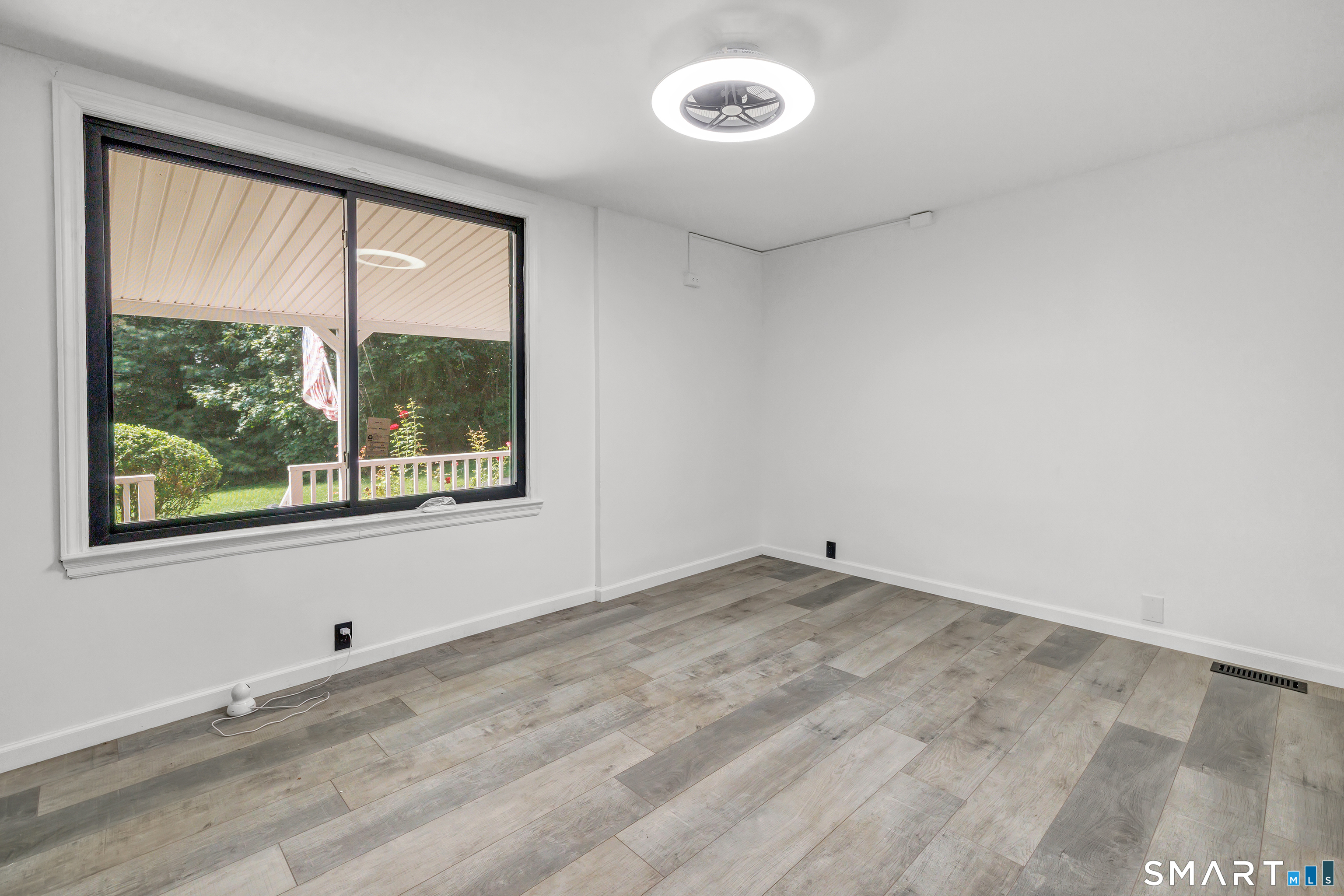 5167 Main Street Trumbull CT 06611