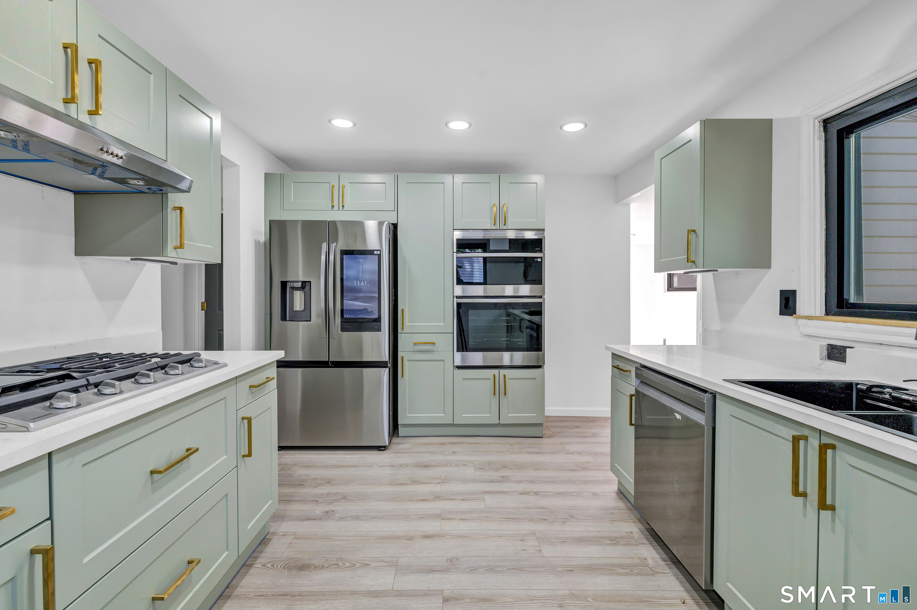 5167 Main Street Trumbull CT 06611