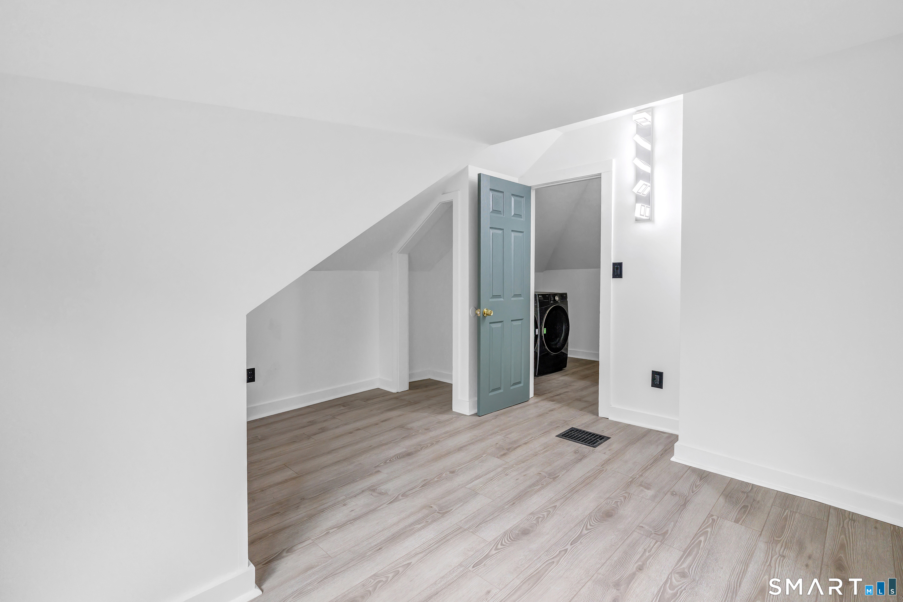 5167 Main Street Trumbull CT 06611