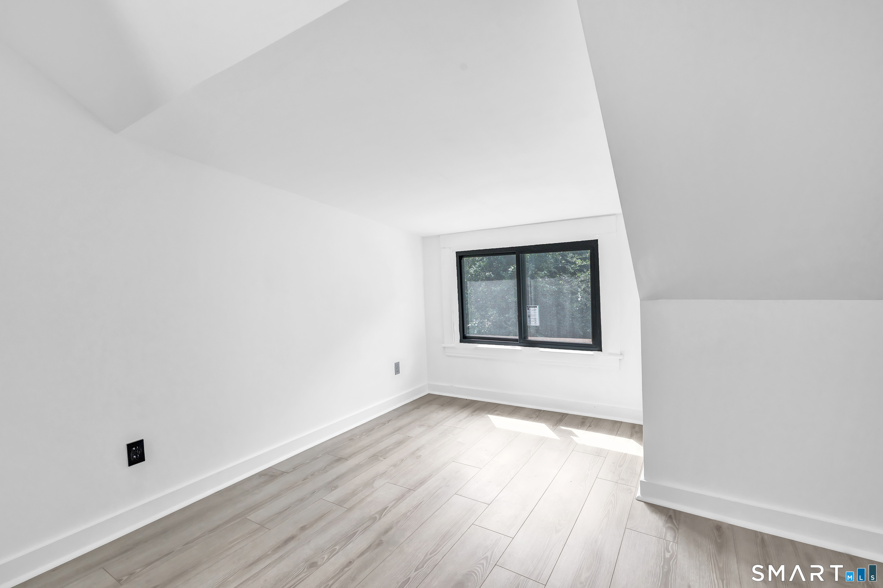 5167 Main Street Trumbull CT 06611