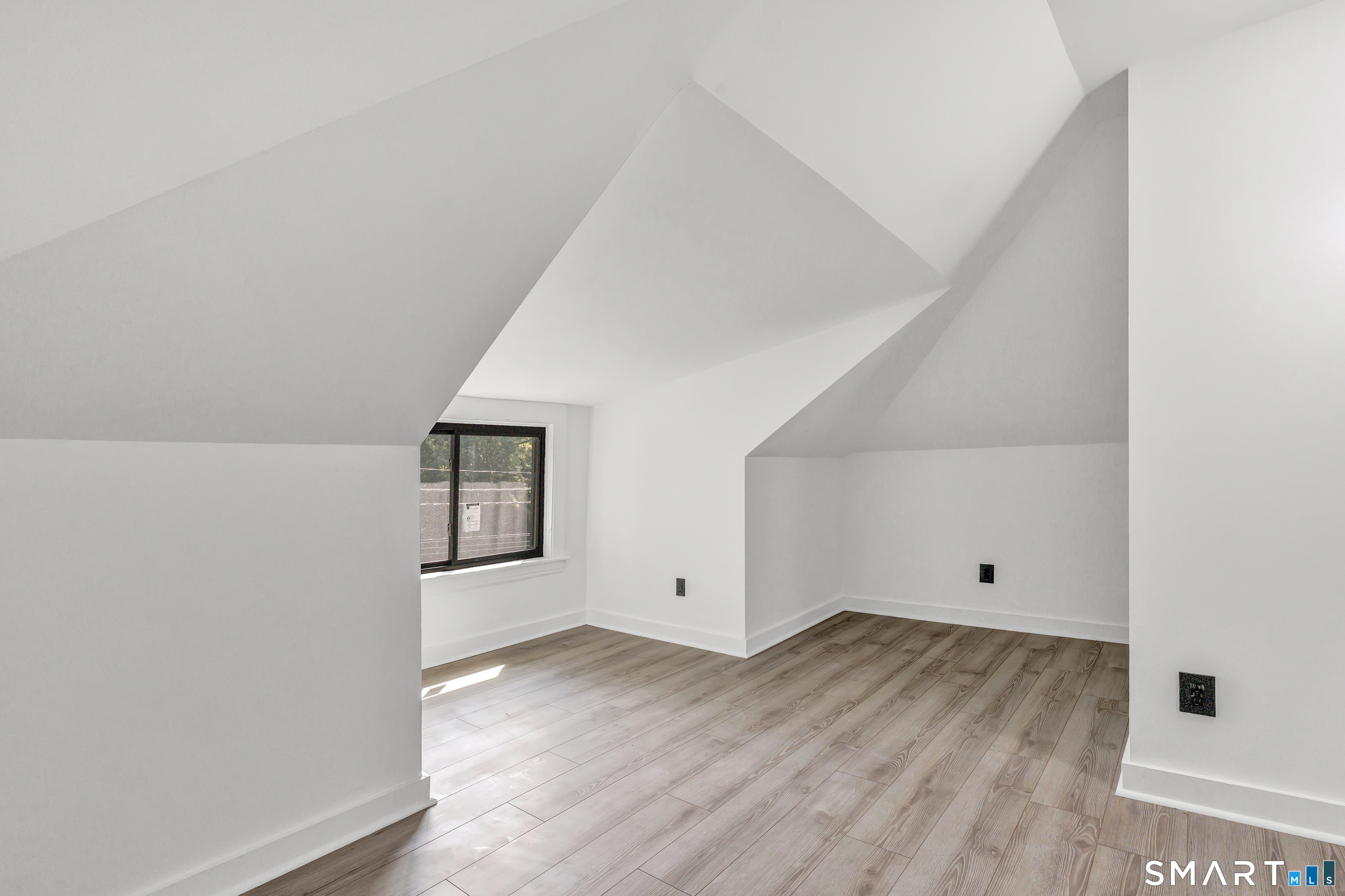 5167 Main Street Trumbull CT 06611