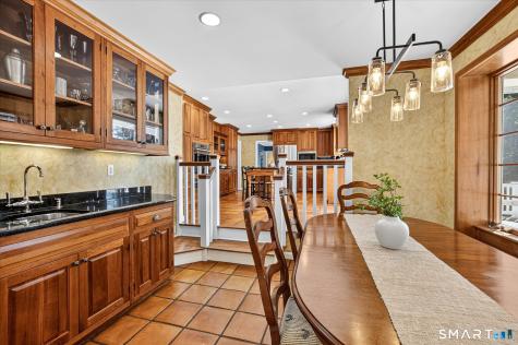 29 Pilfershire Lane Simsbury CT 06092