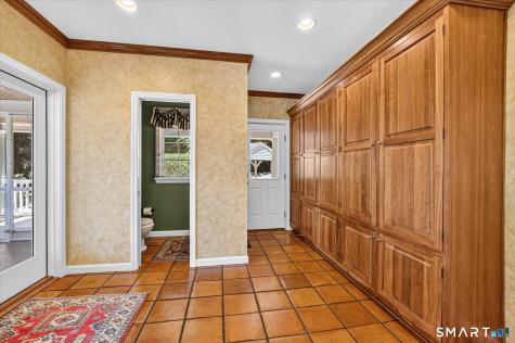 29 Pilfershire Lane Simsbury CT 06092