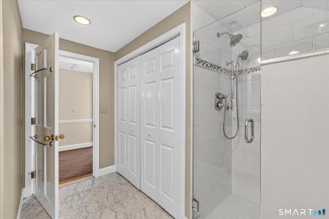 29 Pilfershire Lane Simsbury CT 06092