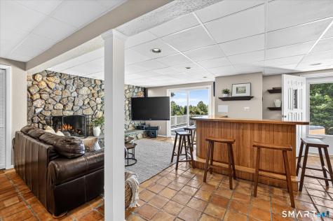 29 Pilfershire Lane Simsbury CT 06092