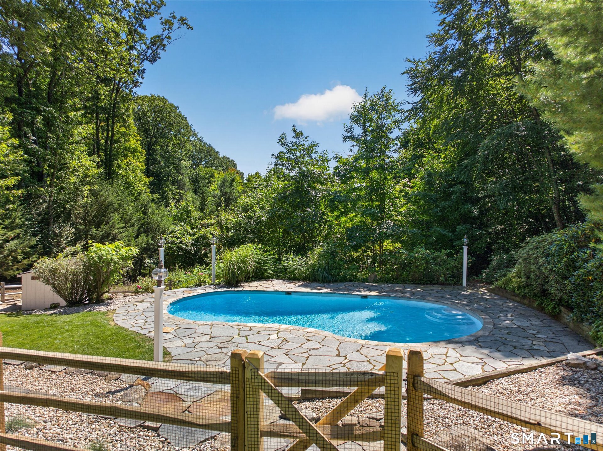 29 Pilfershire Lane Simsbury CT 06092