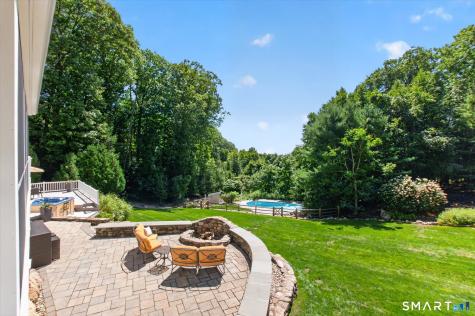29 Pilfershire Lane Simsbury CT 06092