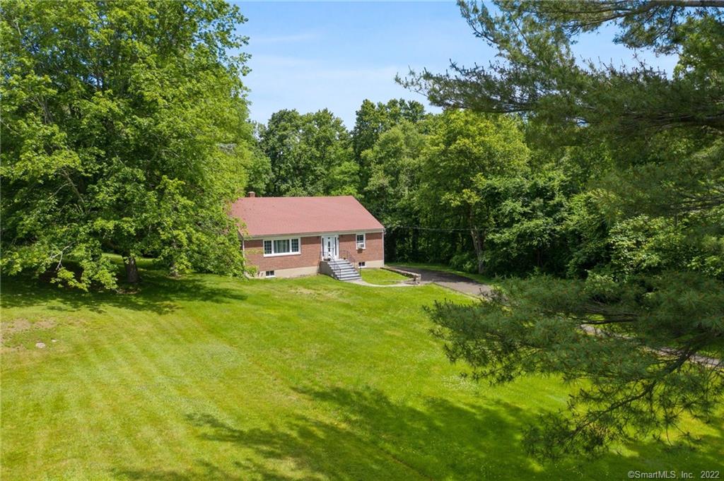 72 Garibaldi Lane New Canaan CT 06840