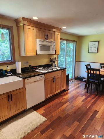 7 Pine Street Norwich CT 06360