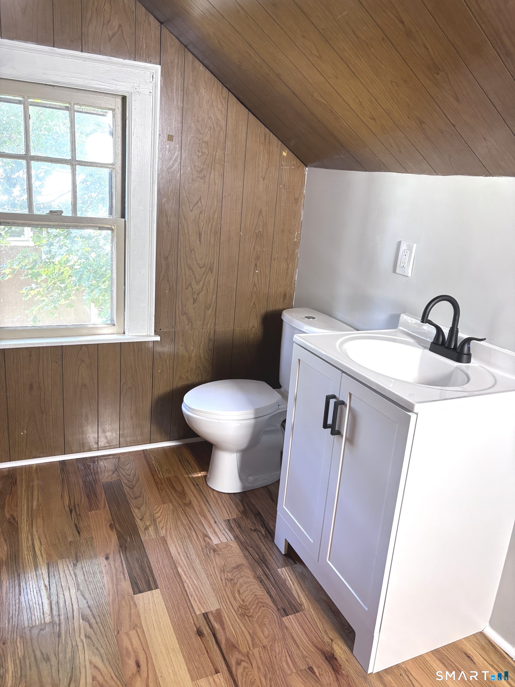 28 Savoy Street Hamden CT 06514