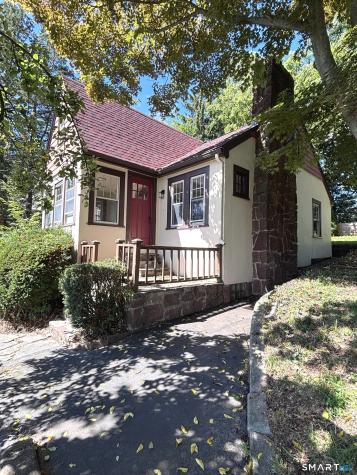 28 Savoy Street Hamden CT 06514