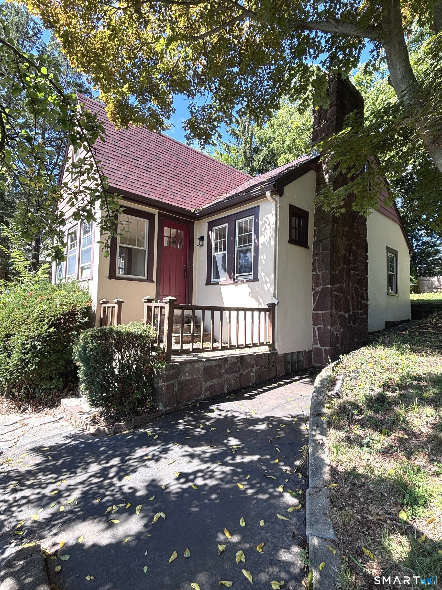 28 Savoy Street Hamden CT 06514