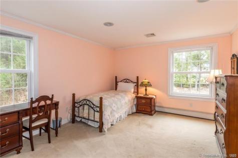 15 Sand Hill Road Simsbury CT 06089